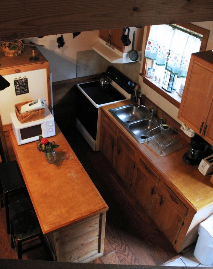 Berry Creek Cabins Bed & Breakfast Isabel Екстериор снимка