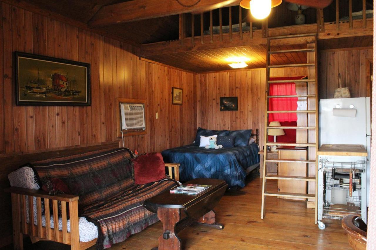 Berry Creek Cabins Bed & Breakfast Isabel Екстериор снимка