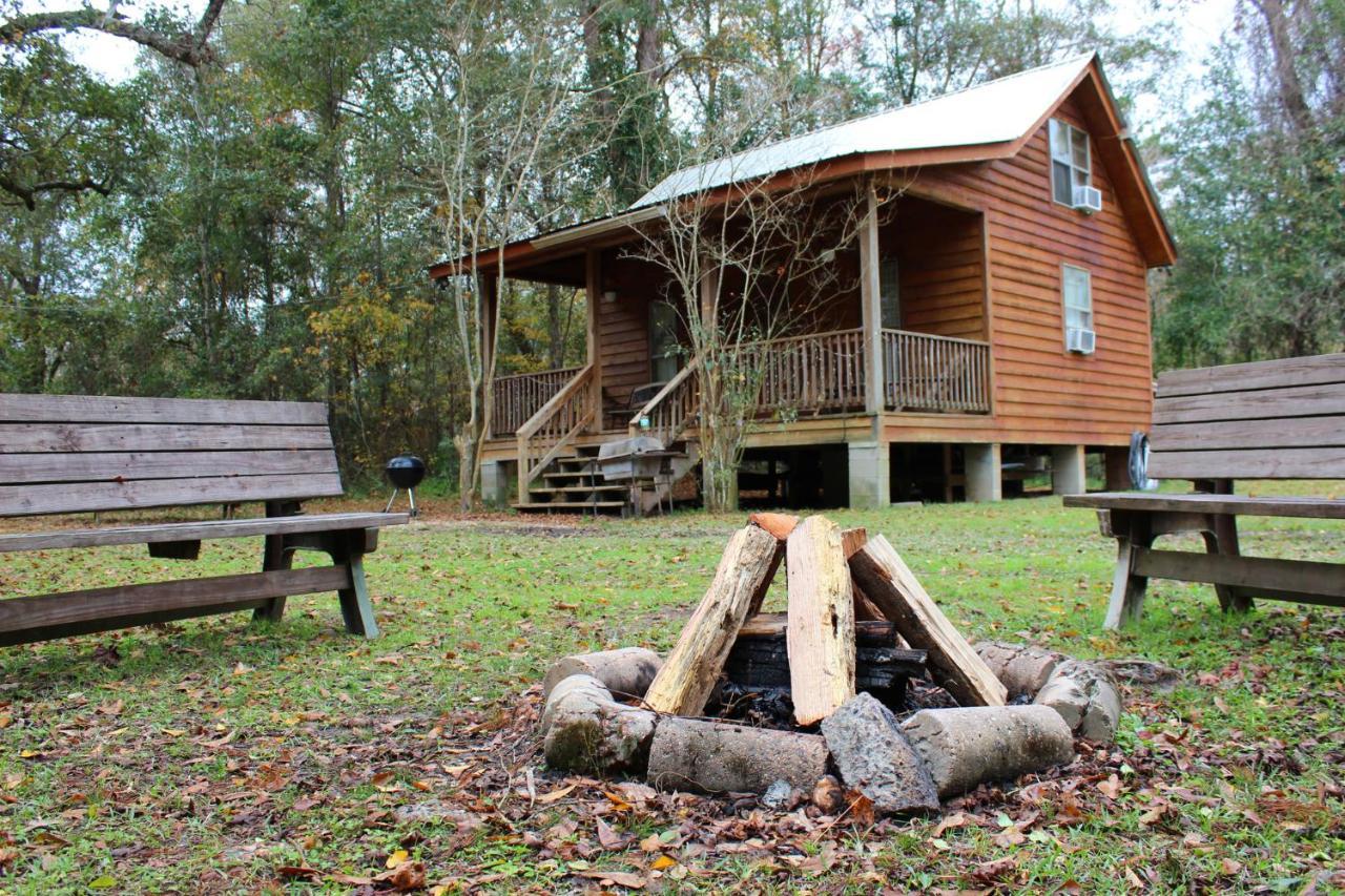 Berry Creek Cabins Bed & Breakfast Isabel Екстериор снимка